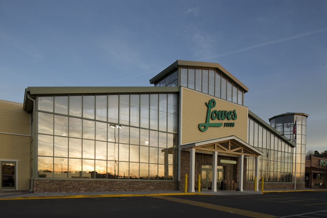 2013_LowesStoreFront_Resized